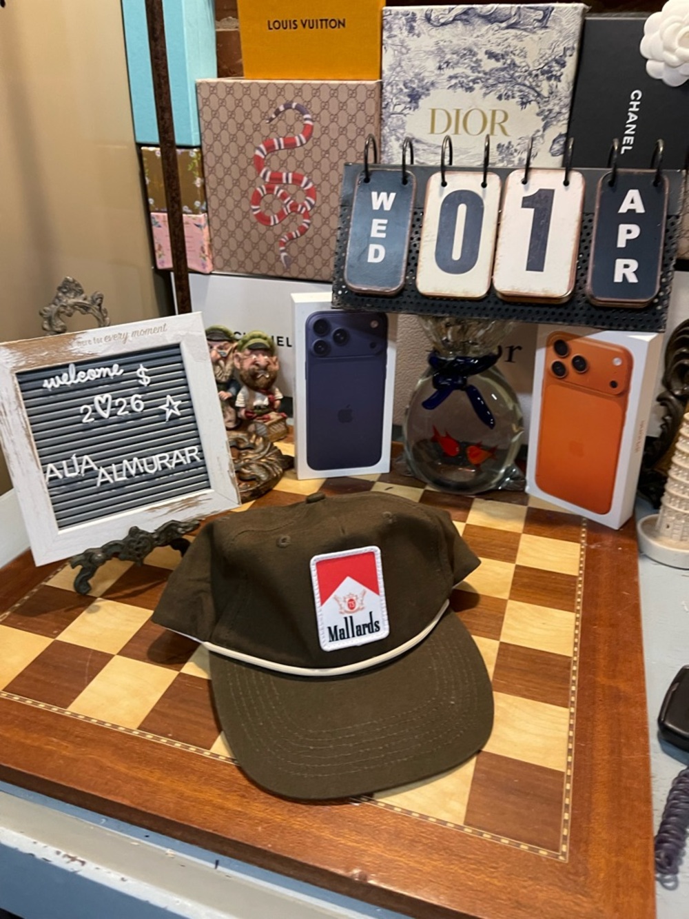 vintage Marlboro "Mallards" branded trucker hat